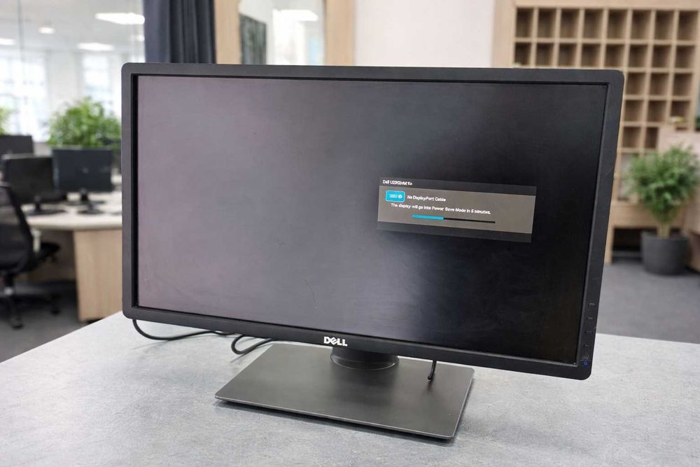 Монитор Dell U2312HM б\у (має сліди єксплуатації є подряпини працює )