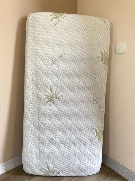 Дитяча кроватка нова