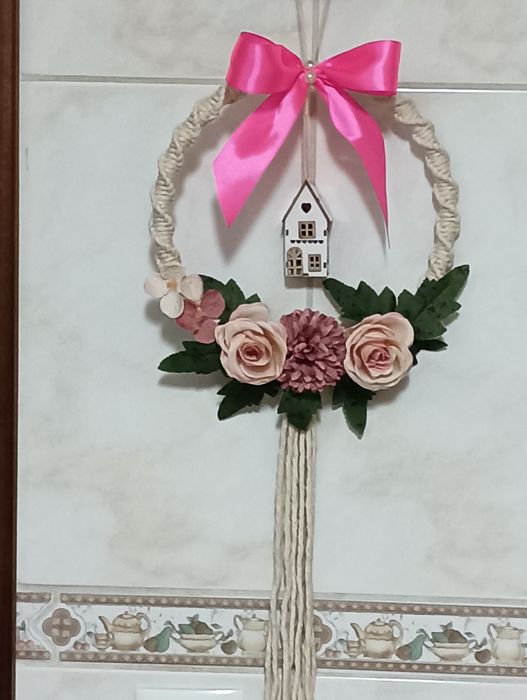 Coroas de flores para a porta