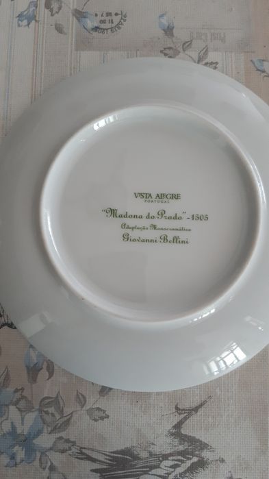 Prato Vista Alegre Nossa Senhora e o Menino Jesus