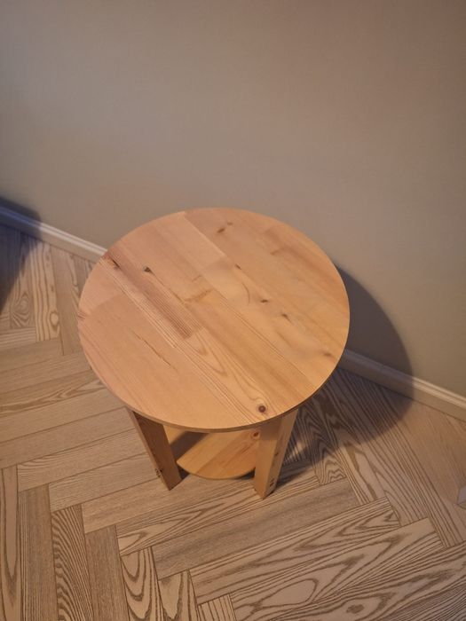 Stolik kawowy z firmy VIDAXL lite drewno sosnowe