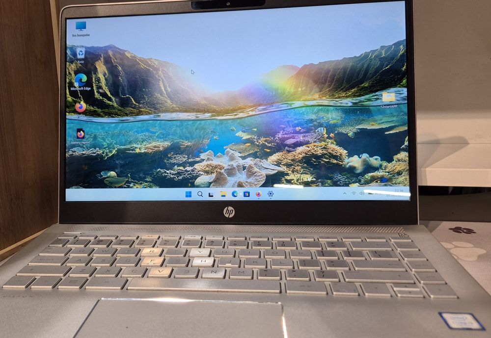 Piękny laptop pudrowy róż HP Pavilion 14  szybki procesor I3 7 gen 8GB RAM  120 SSD mocna bateria super matryca oraz mega głośniki Bang & Olufsen