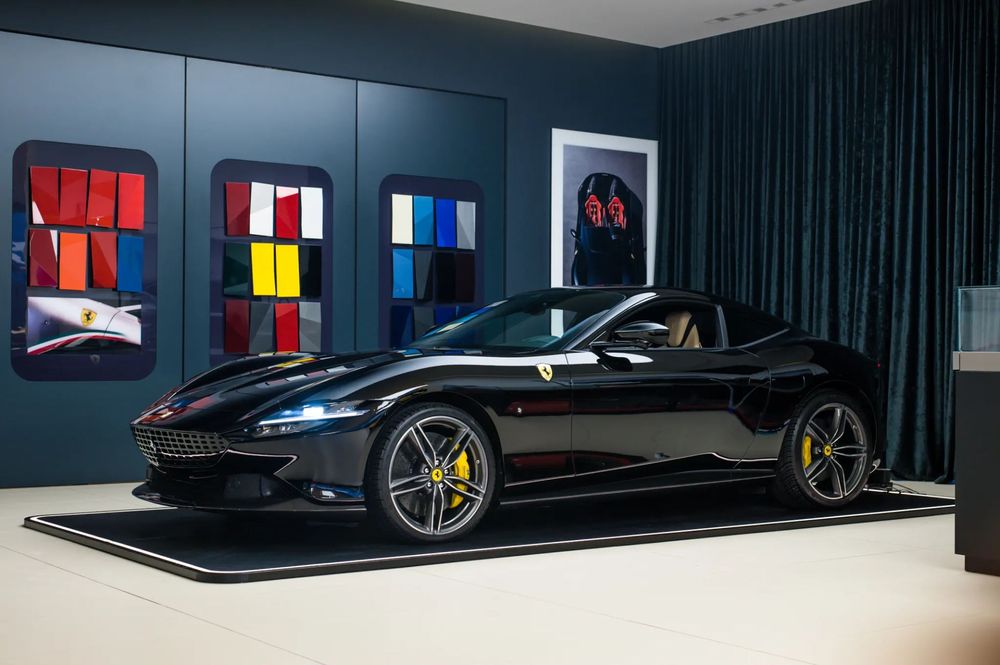 Ferrari Roma Piękna i wyjątkowa konfiguracja