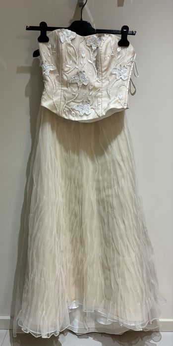 Vestido de Noiva saia tule e corpete
