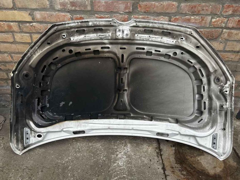 VAG Caddy 10-15 капот дефект KA0442 1T0823031P