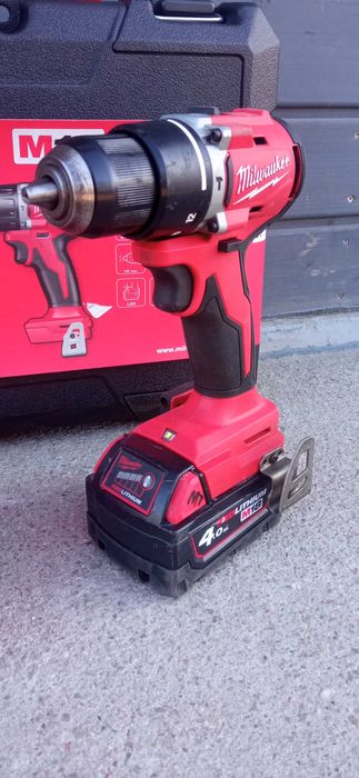 Milwaukee 18v 4Ah 60Nm Wkrętarka z udarem M18 BLPDRC