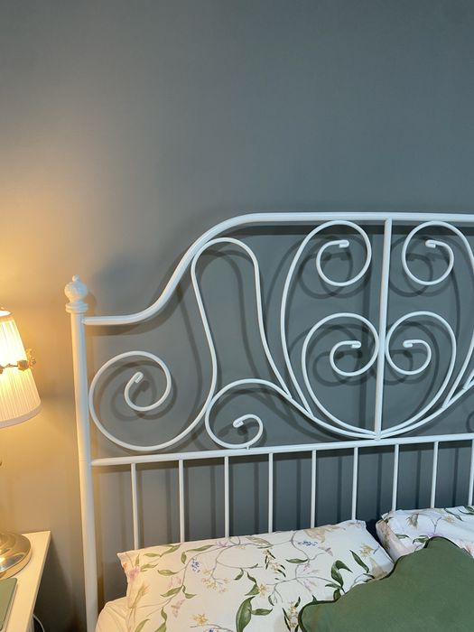 Cama IKEA Leirvik metal