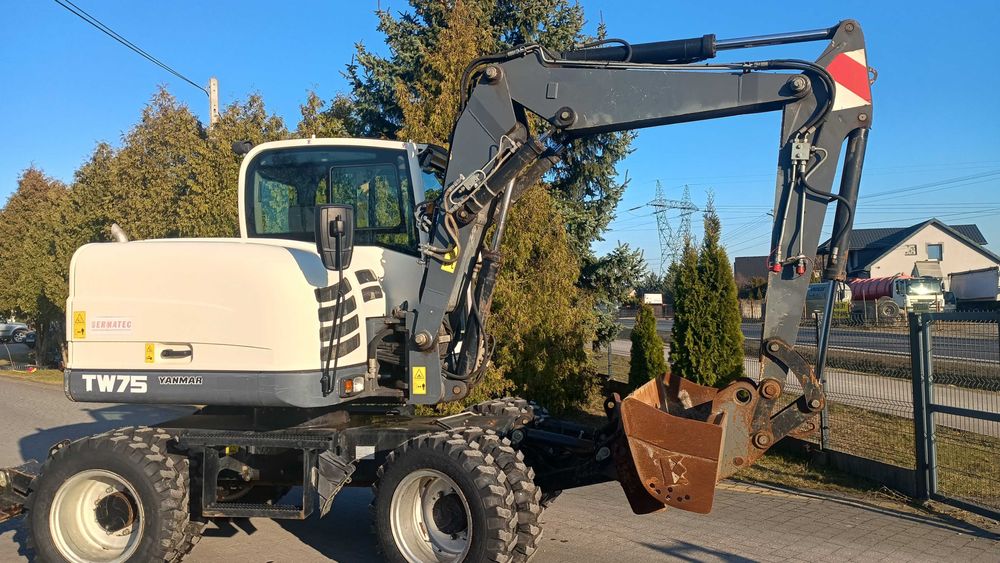 Koparka yanmar terex tw75 kolowka case cat