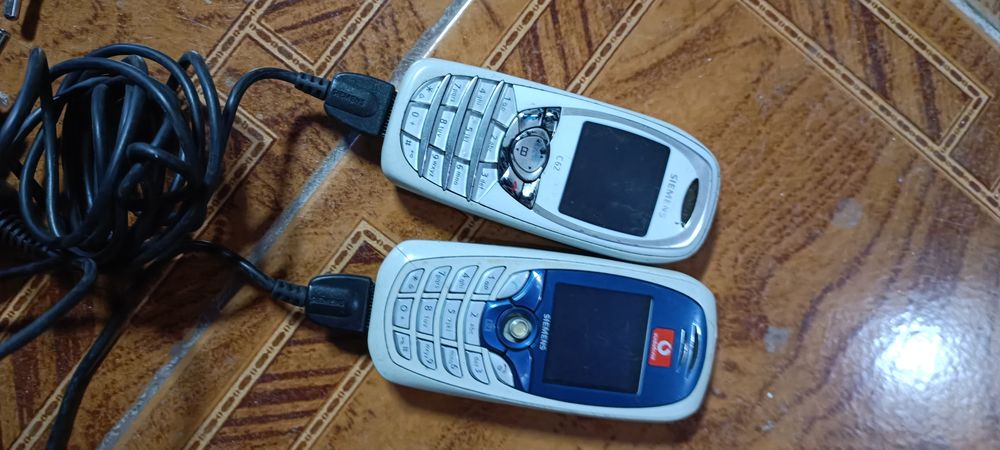 Telemóveis antigos Siemens mais diversos