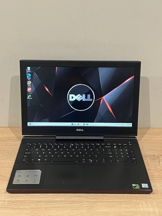 Dell Inspiron GTX 1050 (4 GB) | i5-7300HQ | 8/256 GB | Win 11 Pro