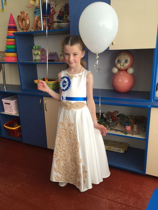 Плаття нарядне ( випускне, бальне)