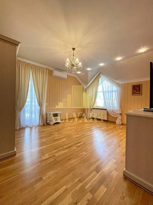 Продаж будинку на Оболоні, Оболонська набережна, метро Героїв Дніпра