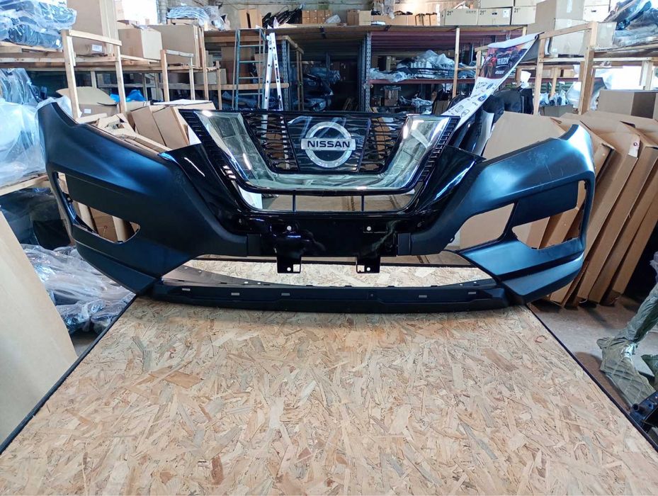 Решітка радіатора Nissan Rogue T32 Решітка Ніссан Рог Т32