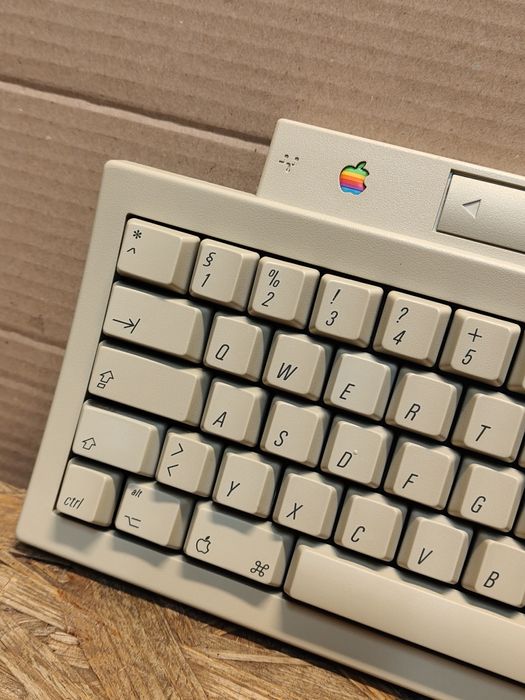 Klawiatura Apple Keyboard II, M 0487, 1991 rok