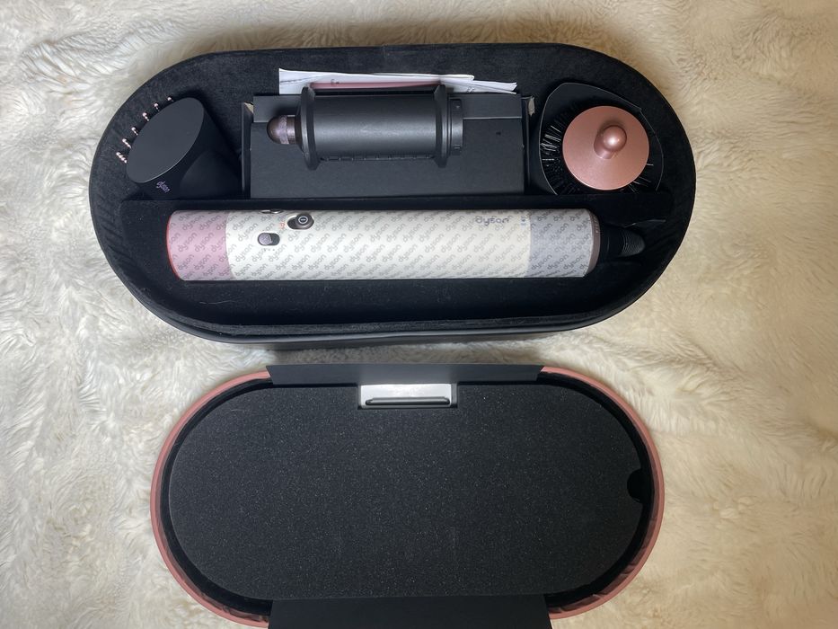 Продам Dyson Airwrap i.d. Multi-Styler and Dryer.