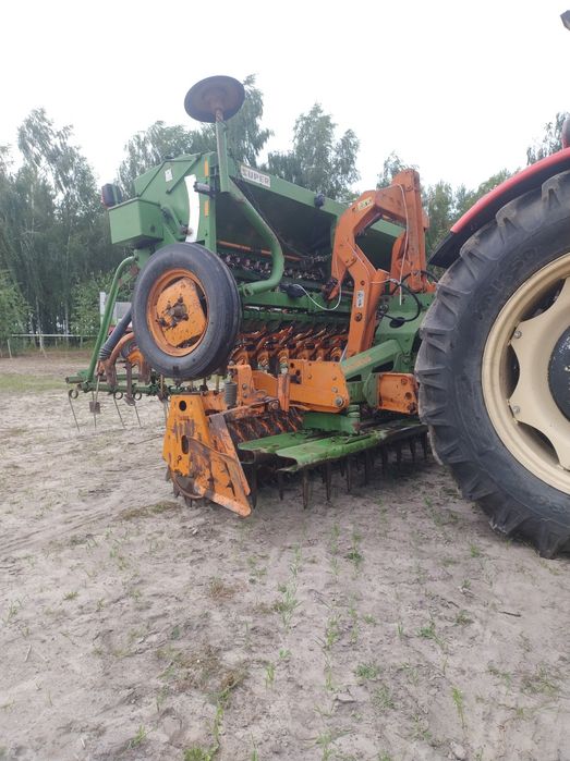 Agregat uprawowo siewny Amazone D7