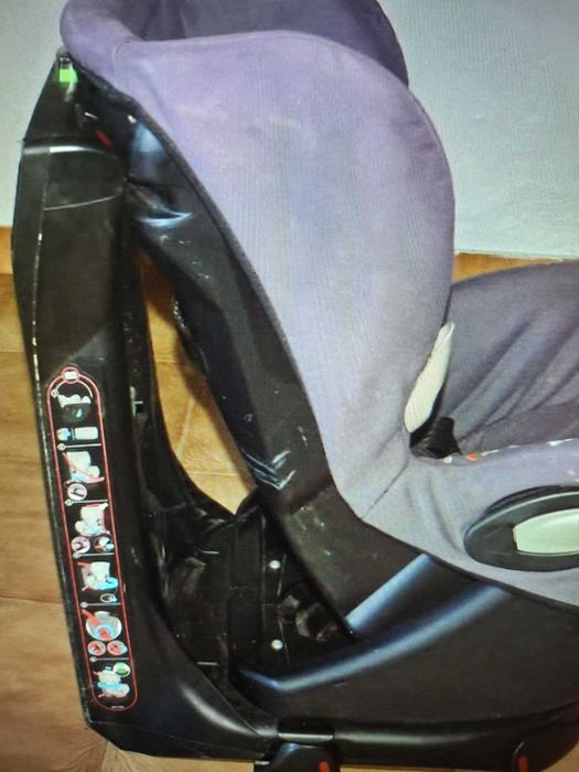 Cadeira auto - Bébéconfort, Axiss - Grupo 1 (9-18kg) - em bom estado