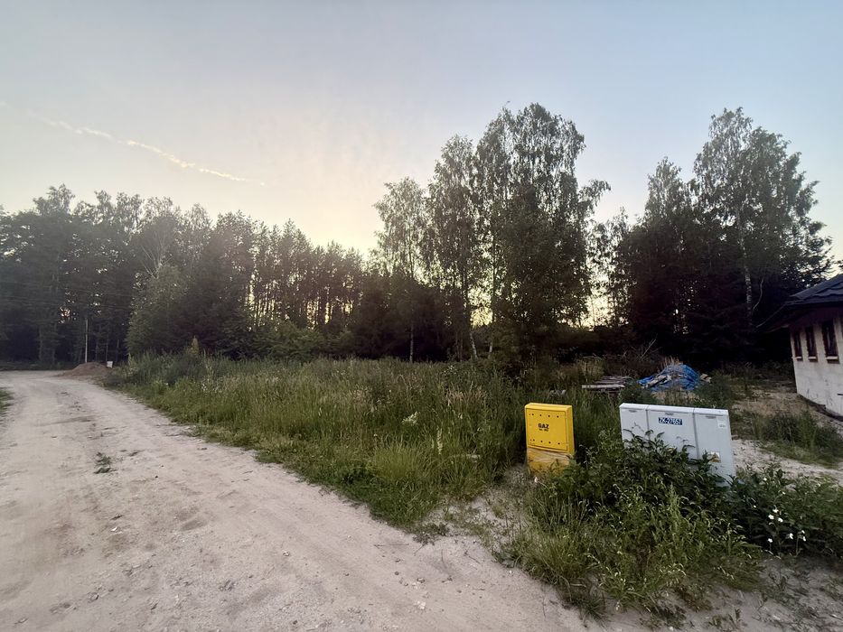 Działka 1012 m2 pełne media WZ