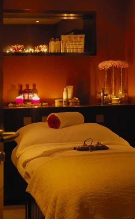 Massagens terapêuticas / fisioterapia/ recuperação muscular