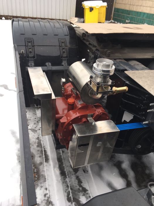 Компрессор на тягач цементовоза Daf Man Reno Volvo Scania Mersedes