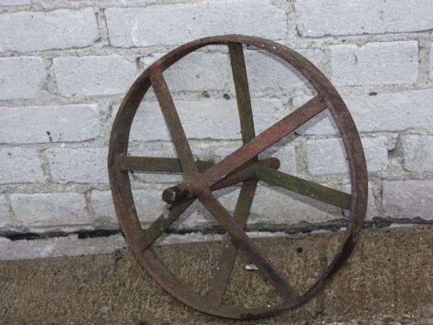 Koło metalowe od taczki - Antyk