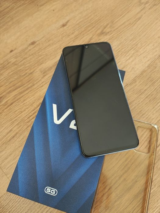 Telefon Vivo V2050