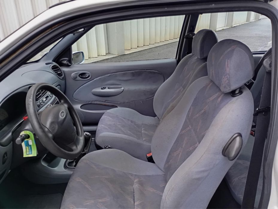 Ford  Fista 1999