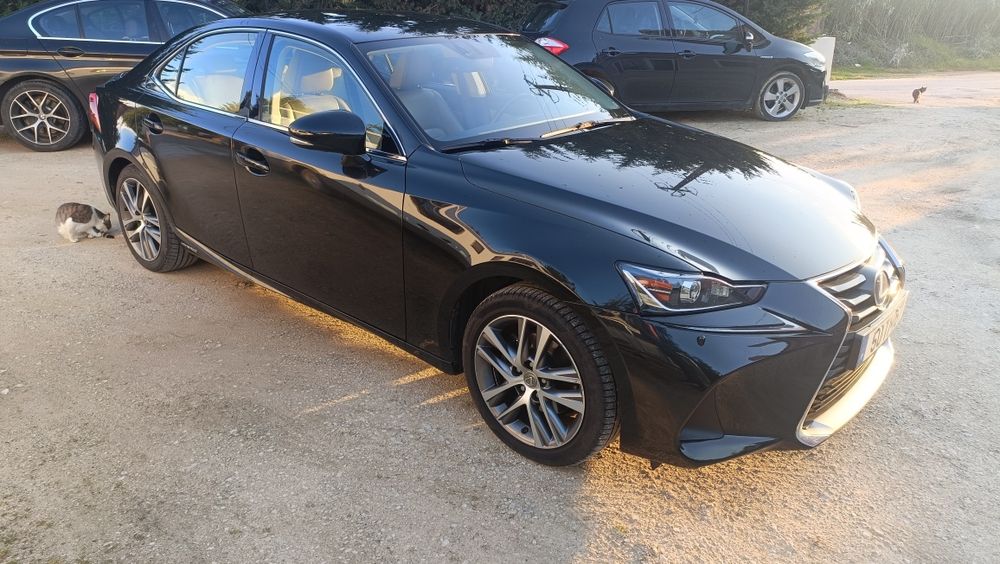 Lexus IS 300h Executive