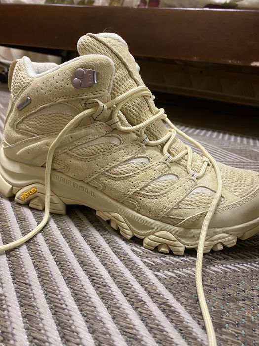 Merrel Vibram Waterproof (size-44)