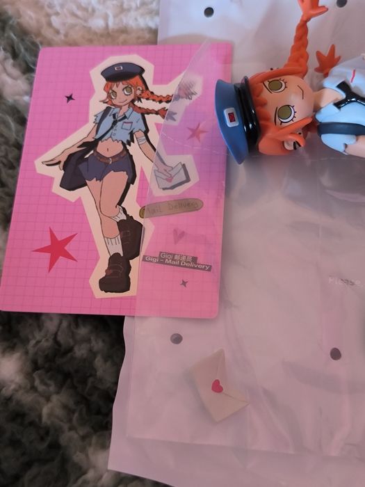 Figura Peach Riot Rush Hour Gigi Mail Delivery PopMart