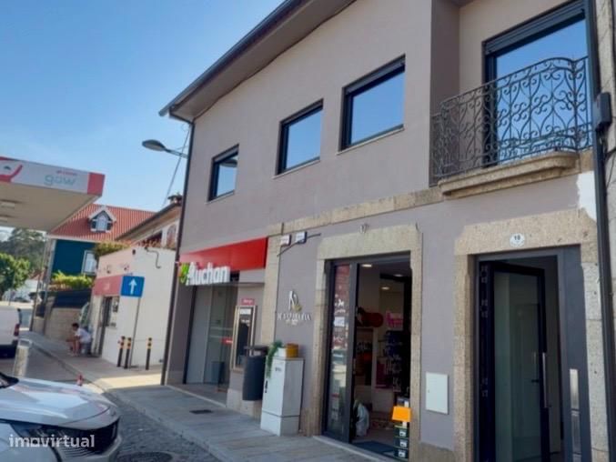 Loja remodelada para Arrendamento Freixo