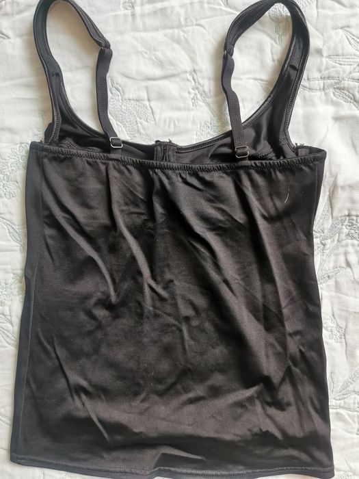 Утягуюча та коригуюча білизна. Майка і шорти