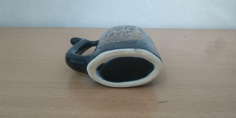 Поильник для минеральной воды (бюветница)