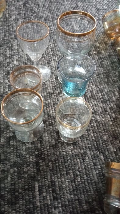 Ножі нержавійки,Графин,Креманки з кольорового скла