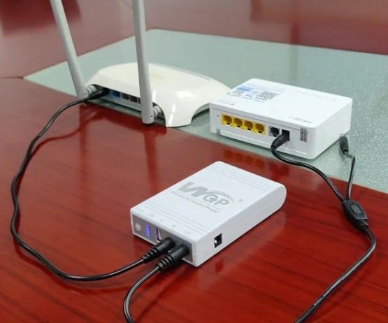 Міні-UPS для роултера 10400 мАг! Джерело безперебійного живлення 5V 9V 12V  ДЖБ для роултера та оптоволокна Повербанк для роултера під час блекаутів