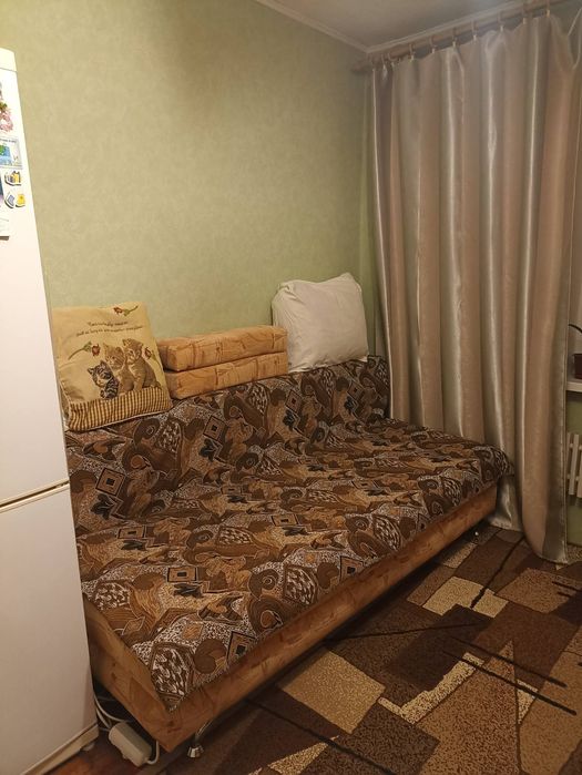Продам  гостинку на Котлова 8/9