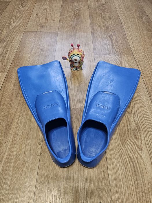 Продаю ласти для басейну з закритою п'ятою Beco