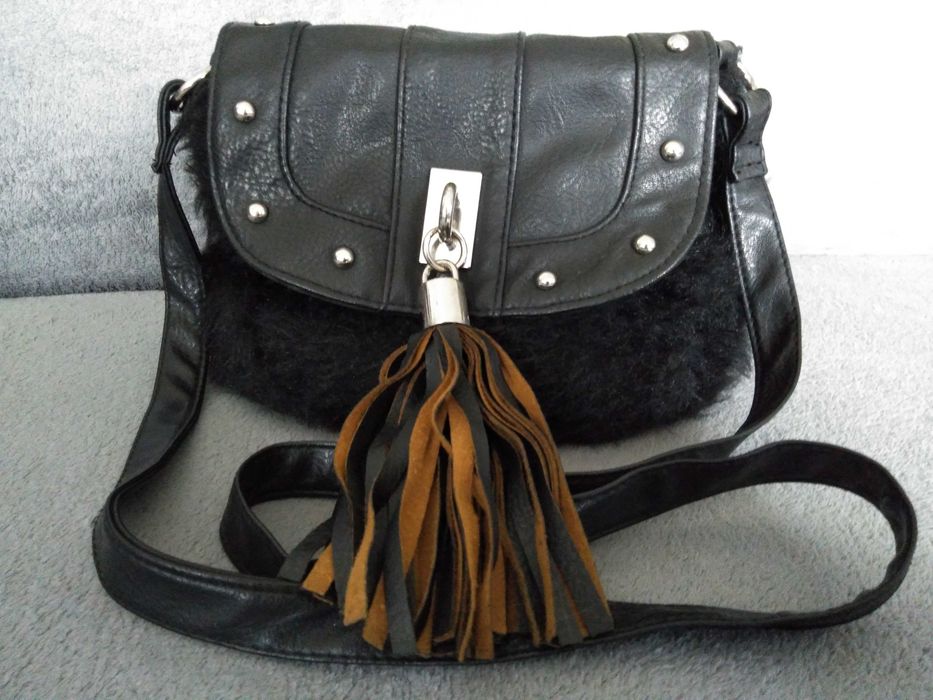 Torebka czarna pikowana