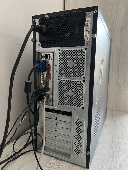 Комп'ютер Asus Vento A8