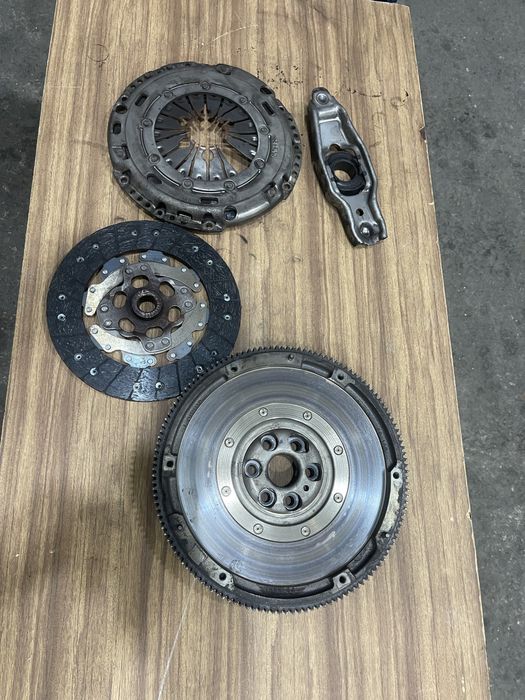 600001600 Комплект сцепления с двухмассовым маховиком VAG