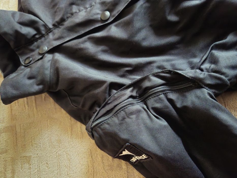 Продам мото куртку Dainese