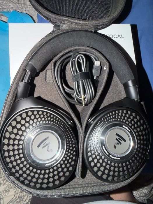 Auscultadores, headphones focal bathys black