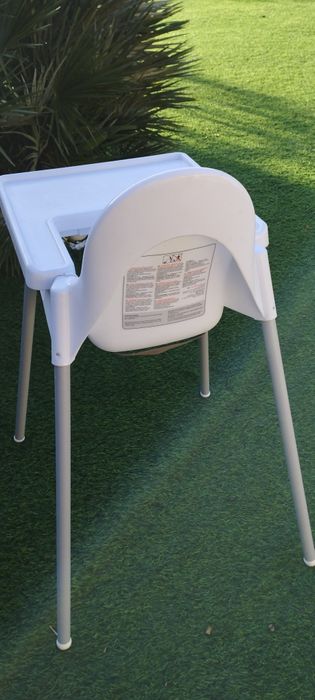 Cadeira de refeição para criança