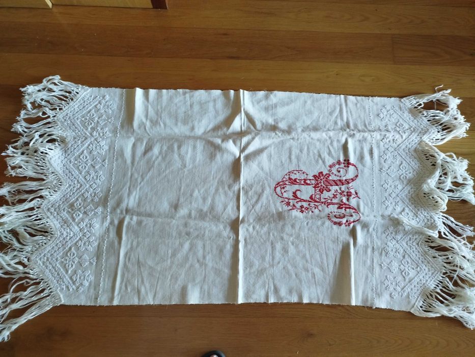 panos/toalhas em linho/renda