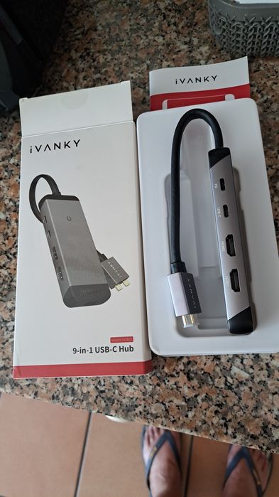 Vendo adaptador multi portas IVANKY modelo VCBO2