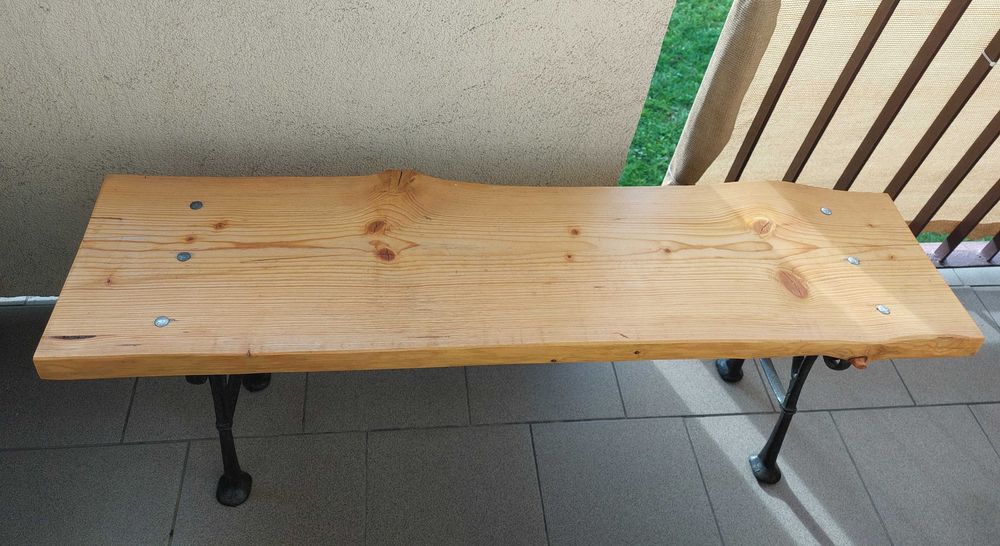 Sprzedam ławkę ogrodową, drewniana, metalowe nogi