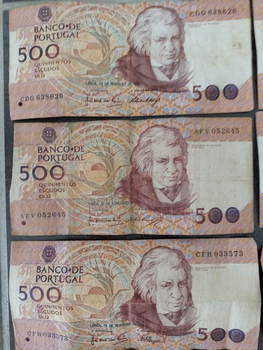 Lote de 15 notas de escudos.