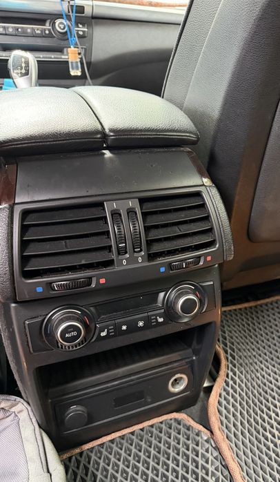 BMW X5 E70 Xdrive 2011р