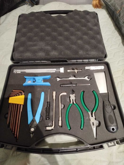 Creality CR-6 SE + Extras + Enclosure