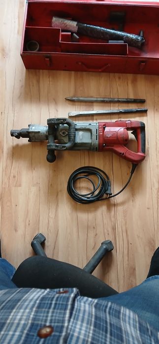 Milwaukee Młot wyburzeniowy